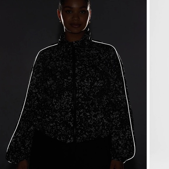 NWOT Oversized Flyweight Windbreaker in Spritz Size Medium - Picture 4 of 8